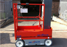 Nacele verticale cu un singur catarg Skyjack SJ 16