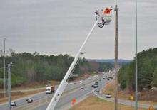 Nacele telescopice montate pe camion Altec ALB37ME