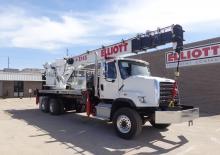 Nacele telescopice montate pe camion Elliott Equipment E145 E-Line