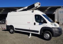 Nacele telescopice montate pe camion Versalift ET-30-LE