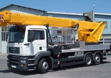Nacele telescopice montate pe camion Multitel J 340 TA