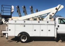 Nacele telescopice montate pe camion Versalift LT-62-NE 