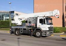 Nacele telescopice montate pe camion Multitel MJ 320