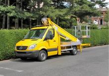 Nacele telescopice montate pe camion Multitel MT 222 AZ