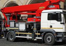 Nacele telescopice montate pe camion Palfinger P 370 KS E