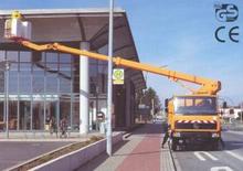 Nacele telescopice montate pe camion Ruthmann T 184