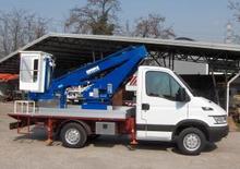 Nacele telescopice montate pe camion Colombo Giuseppe TLC 12/2