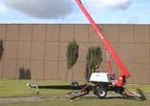 Nacele telescopice montate pe trailer Jumbo Lift T 16 E