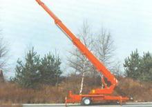 Nacele telescopice montate pe trailer Ruthmann TA 210