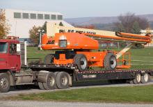 Nacele telescopice pe roți JLG 1500SJ