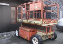 Platforme de ridicare de tip foarfecă pe roți JLG 26 MRT