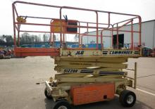 Platforme de ridicare de tip foarfecă pe roți JLG CM 2558