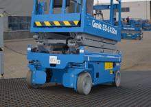 Platforme de ridicare de tip foarfecă pe roți Genie GS-1432m E-Drive