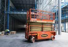 Platforme de ridicare de tip foarfecă pe roți Holland-Lift HL 190 E 12