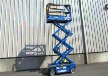 Platforme de ridicare de tip foarfecă pe roți UpRight MX 15
