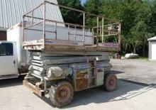 Platforme de ridicare de tip foarfecă pe roți Skyjack SJ 800-8241