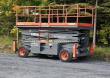 Platforme de ridicare de tip foarfecă pe roți Skyjack SJ 9250-4WD