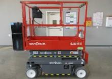 Platforme de ridicare de tip foarfecă pe roți Skyjack SJ3215E