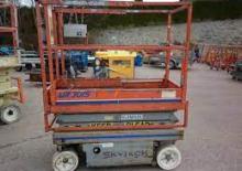 Platforme de ridicare de tip foarfecă pe roți Skyjack SJM 3015