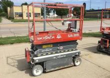 Platforme de ridicare de tip foarfecă pe roți Skyjack SJM 3219