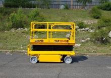 Platforme de ridicare de tip foarfecă pe roți Grove-Manlift SM 3248 E