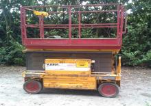 Platforme de ridicare de tip foarfecă pe roți Karus SS 90