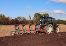 Pluguri Kverneland 2300 S 85