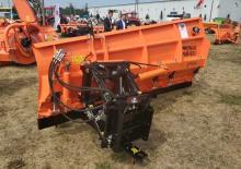 Pluguri de zăpadă pentru autostradă Pronar PUB-S33
