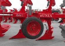 Pluguri Unia Ibis L 3+