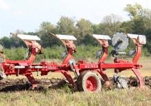 Pluguri Unia Ibis LH 3+1