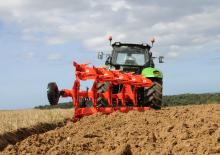 Pluguri Kuhn Master 103 5 T