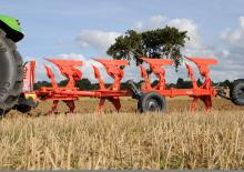 Pluguri Kuhn Multi-Master 113 4E T