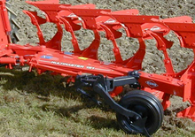 Pluguri Kuhn Multi-Master 152 NSH 4
