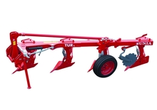 Pluguri Unia TUR L 4+