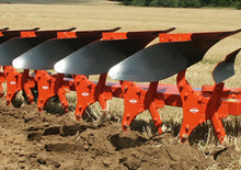 Pluguri Kuhn Vari-Master 152 T 6
