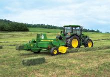 Prese de balotat pătrate + Prese de boltat de densitate mare John Deere 459