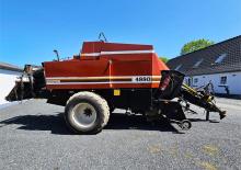 Prese de balotat pătrate + Prese de boltat de densitate mare Fiatagri 4880 CC