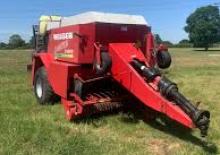 Prese de balotat pătrate + Prese de boltat de densitate mare Welger D 4000