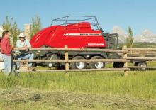 Prese de balotat pătrate + Prese de boltat de densitate mare Massey Ferguson MF 2190 TP