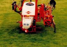 Pulverizatoare de câmp montabile Kuhn Porter M 1200