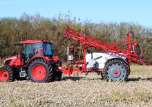 Pulverizatoare de câmp tractate Unia Plus 1215 XL