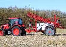 Pulverizatoare de câmp tractate Unia Plus 1615 XL