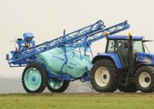 Pulverizatoare de câmp tractate Berthoud TRACKER 3200 