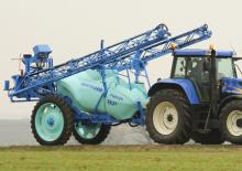 Pulverizatoare de câmp tractate Berthoud TRACKER 3200 