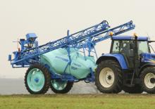Pulverizatoare de câmp tractate Berthoud TRACKER 3200 