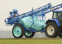 Pulverizatoare de câmp tractate Berthoud TRACKER 3200 