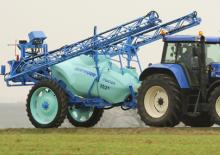 Pulverizatoare de câmp tractate Berthoud TRACKER 3200 
