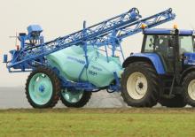 Pulverizatoare de câmp tractate Berthoud TRACKER 3200 