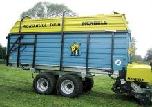 Remorci cu tocător pentru siloz Mengele Agrobull 3000/2