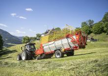 Remorci cu tocător pentru siloz Pöttinger Boss 3190 LP Master